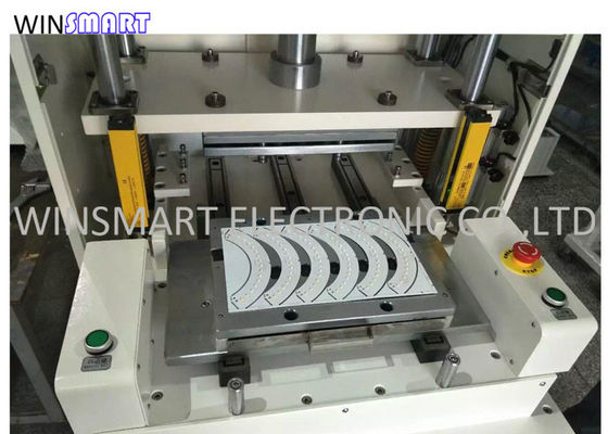 kaufen Automatischer Zylinder gefahrene Maschine PWBs Depaneling, die optionale Tonne 8-30 locht online manufacture