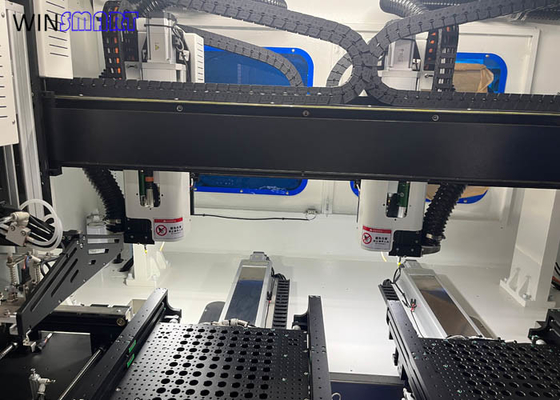 Maximal 100.000 Dreh/min. Hochgeschwindigkeit Doppeltisch-Inline-PCB-Router-Maschine Präzision ±0,05 mm
