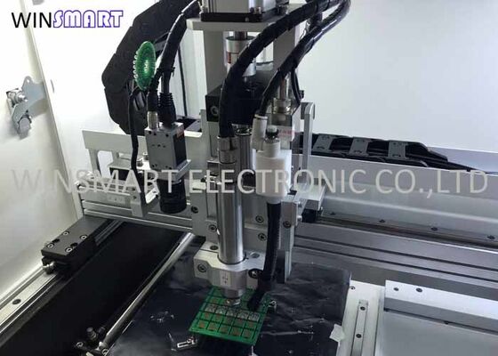 Ein guter Preis. Benutzerfreundliche Routermaschine zum Abstellen von PCBs ausgerüstet mit industriellen PCBs und verstellbaren Parametern online